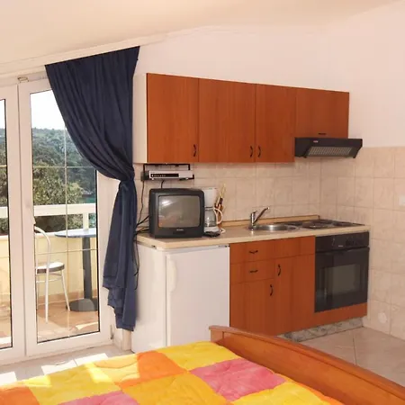 Guest house And By The Sea - 3088